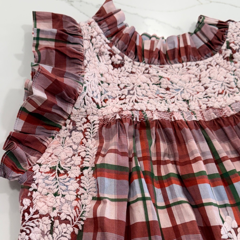Mi Golondria Plaid Top with ruffle sleeves
